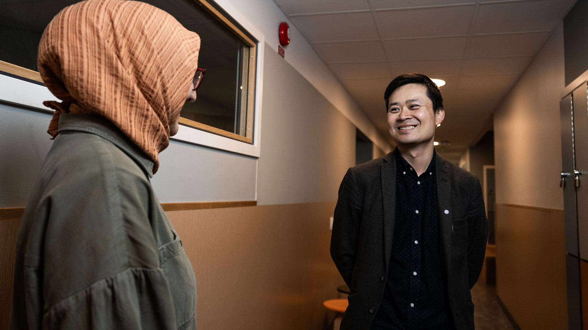 I dag jobbar HP Tran på Tångenskolan, nordväst om Göteborgs innerstad. ”Här finns en sund blandning elever med olika bakgrund”, säger han.