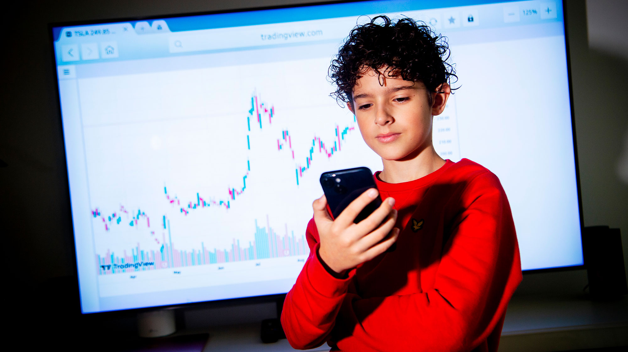 Vincent följer börsen och har gett sina föräldrar vinstgivande tips.