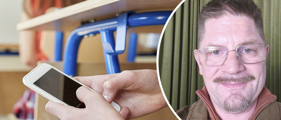 En elev i ett klassrum håller mobilen under bänken utan att läraren ser och en närbild av Anders Törnblom