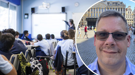 En bild av ett klassrum och Fredrik Olsson