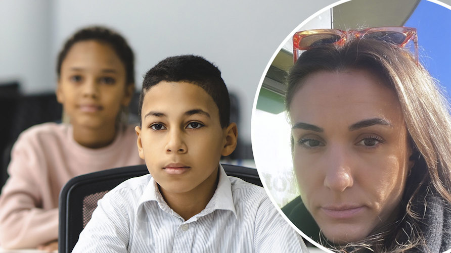 Elever som lyssnar uppmärksamt i ett klassrum och Livia Malmborg Nygaard