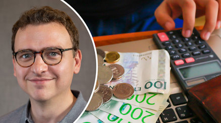 Ett porträtt av Olof Rosenqvist och en genrebild av en hand som trycker på en miniräknare, det ligger svenska sedlar på bordet