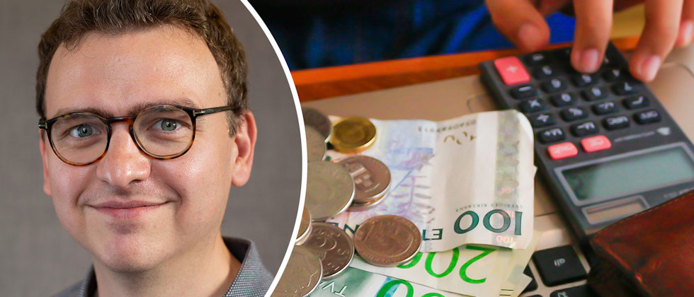 Ett porträtt av Olof Rosenqvist och en genrebild av en hand som trycker på en miniräknare, det ligger svenska sedlar på bordet