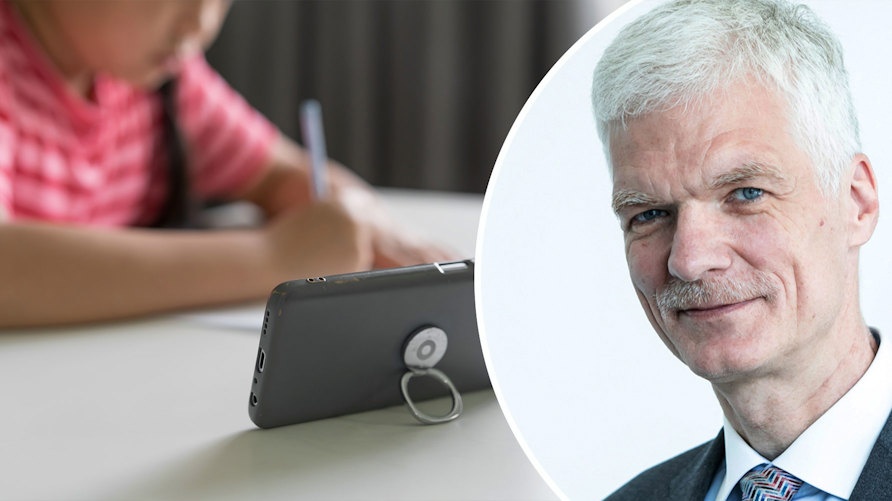Pisachefen Andreas Schleicher och multitaskande barn