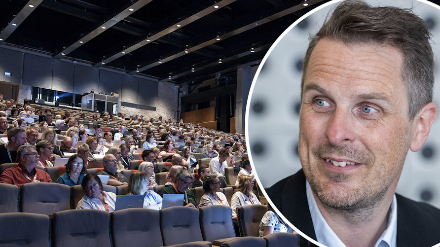 En bild av medlemmar i Sveriges Lärare i kongressalen och Pontus Bäckström, samhällspolitisk chef på Sveriges Lärare
